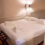 Casa Almika Principe Amedeo Guest house