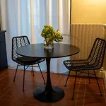Casa Almika Principe Amedeo 招待所 3*