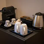 ゲストハウス Casa Almika Principe Amedeo 3*